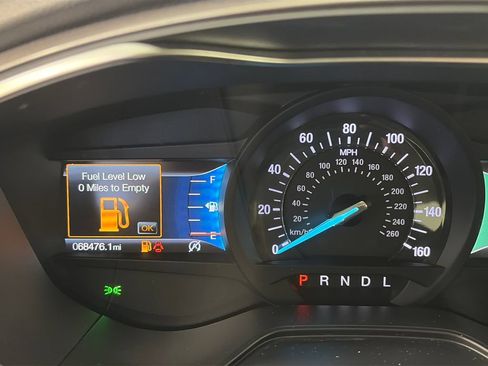 Used 2020 Ford Fusion SE FWD image 15