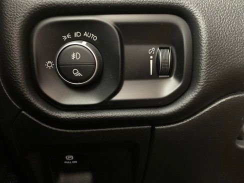 Used 2024 RAM 1500 Big Horn AWD/4WD image 23