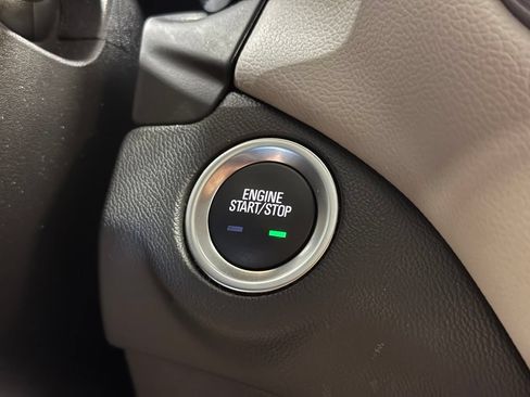 Used 2023 Chevrolet Equinox LS w/ LS Convenience Package FWD image 15