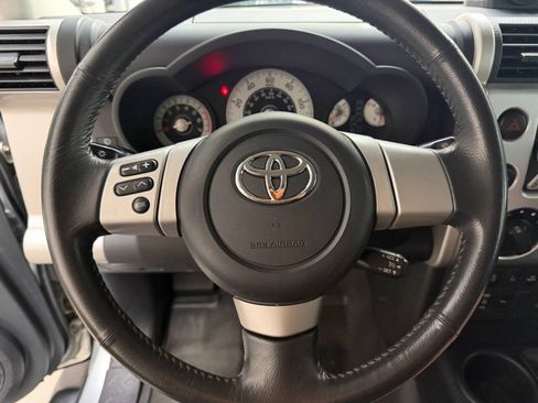 Used 2007 Toyota FJ Cruiser 4WD image 20