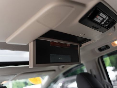 Used 2015 Honda Odyssey Touring image 22