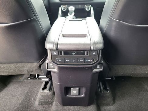Used 2024 Toyota Grand Highlander AWD image 20