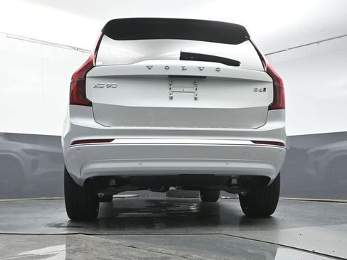 New 2026 Volvo XC90 B6 Plus w/ Protection Package Premier AWD/4WD image 38