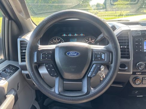 Used 2018 Ford F150 XLT RWD image 13