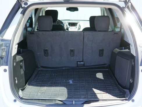 Used 2017 GMC Terrain SLE AWD/4WD image 9