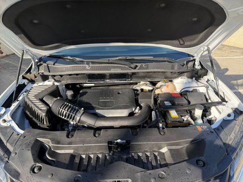 Used 2025 Chevrolet Blazer LT FWD image 33
