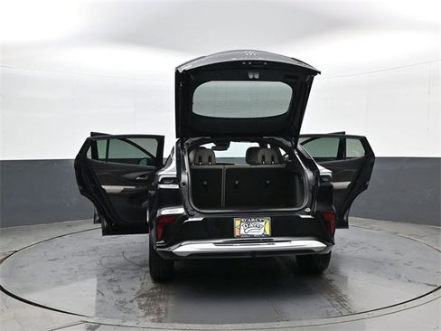 Certified 2024 Buick Envista Avenir image 32