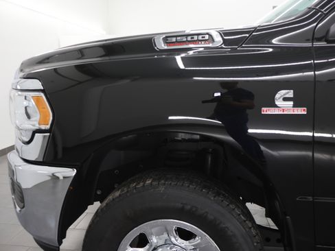 Used 2021 RAM 3500 Tradesman image 31