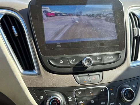 Used 2024 Chevrolet Malibu LT image 25