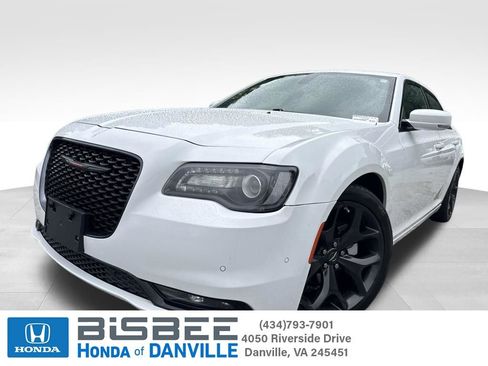 Used 2023 Chrysler 300 S RWD image 1