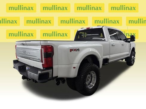 Used 2024 Ford F350 King Ranch w/ Chrome Package image 3