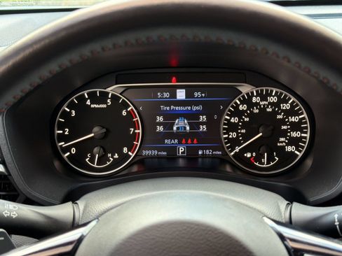 Used 2023 Nissan Altima 2.0 SR FWD image 18