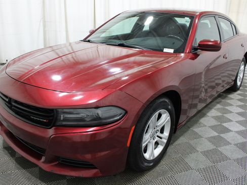 Used 2019 Dodge Charger SXT image 30