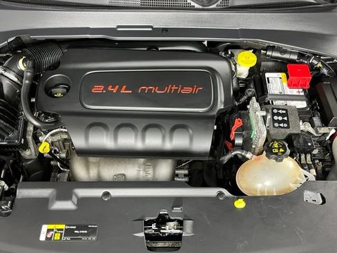 Used 2022 Jeep Compass Trailhawk w/ Trailhawk Convenience Group AWD/4WD image 8