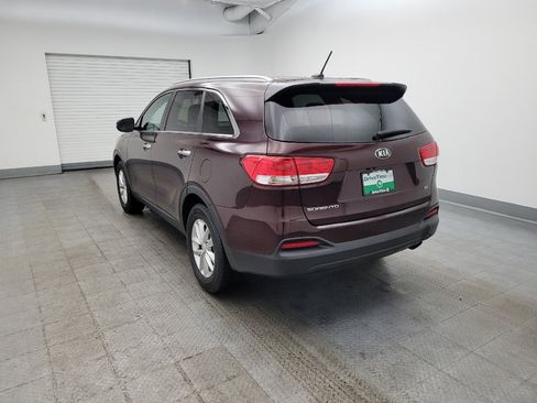 Used 2016 Kia Sorento FWD image 5