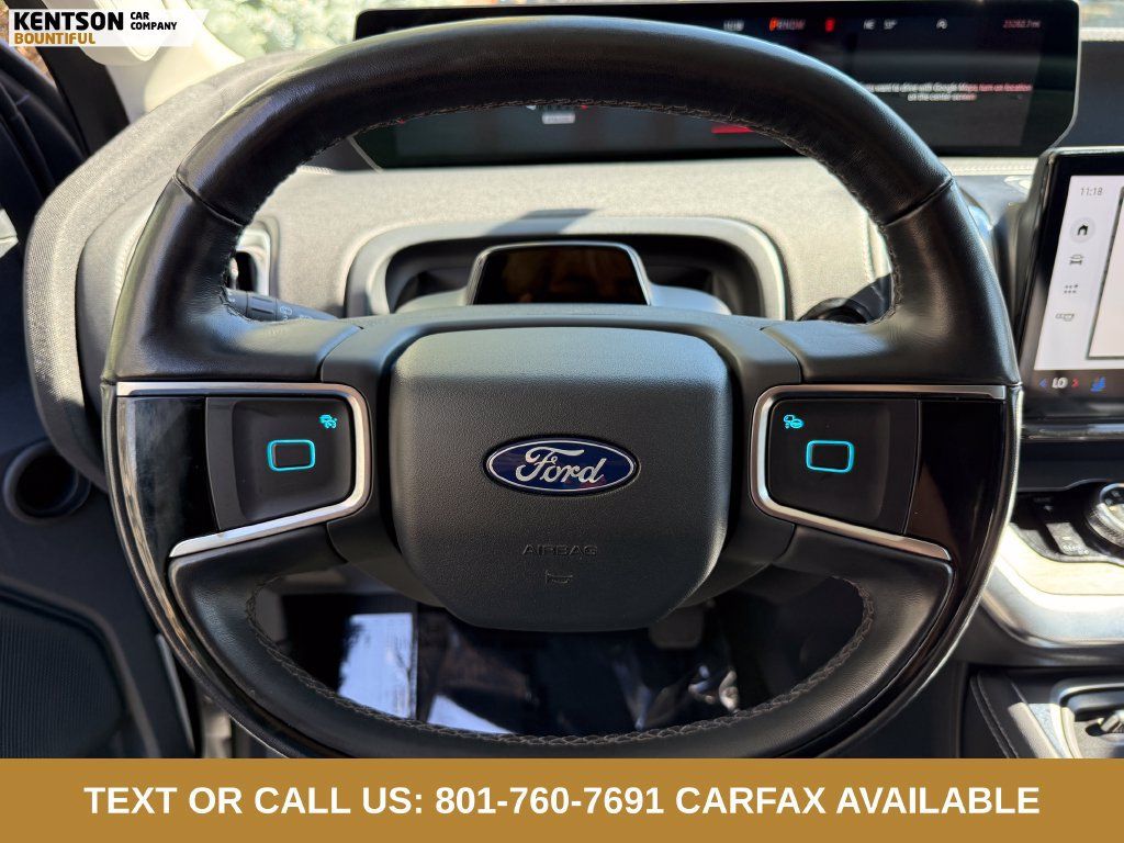 Used 2025 Ford Expedition Max Platinum AWD/4WD image 15