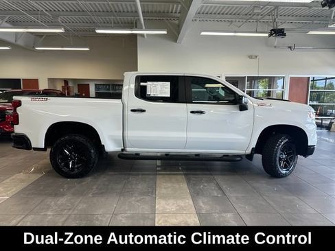 Used 2024 Chevrolet Silverado 1500 LT Trail Boss w/ Convenience Package II AWD/4WD image 15