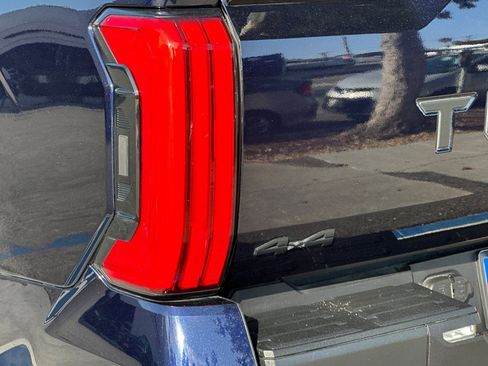 Used 2025 Toyota Tundra Limited image 26