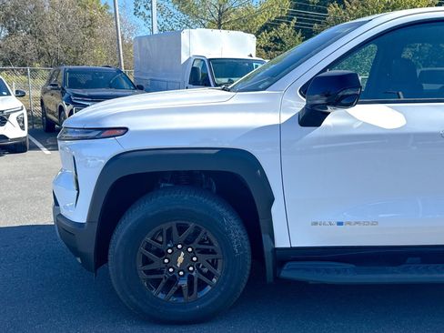 New 2026 Chevrolet Silverado EV LT w/ Plus Package image 9