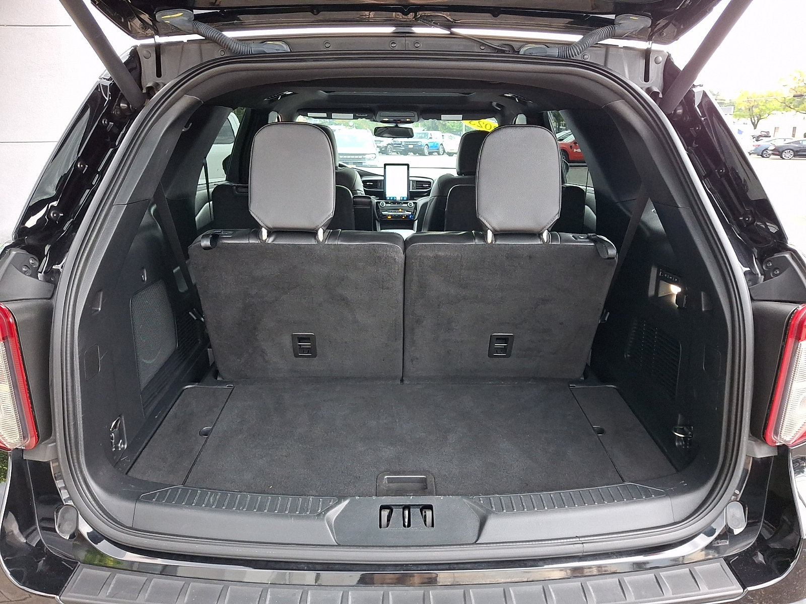 Certified 2023 Ford Explorer ST w/ Equipment Group 401A AWD/4WD image 29
