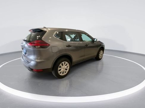 Used 2020 Nissan Rogue S image 8