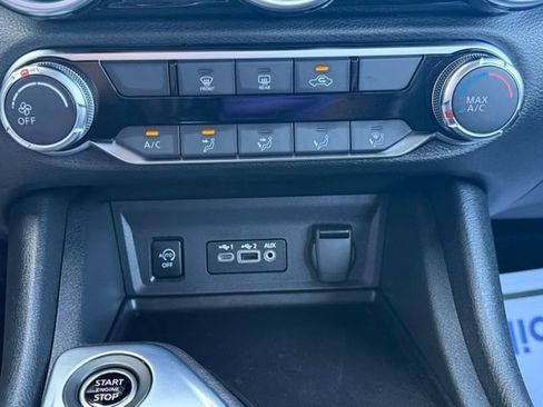 Used 2025 Nissan Sentra SV FWD image 26