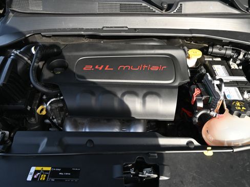 Used 2022 Jeep Compass Latitude w/ Convenience Group image 33