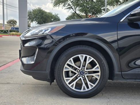 Used 2022 Ford Escape SEL w/ Technology Package image 10