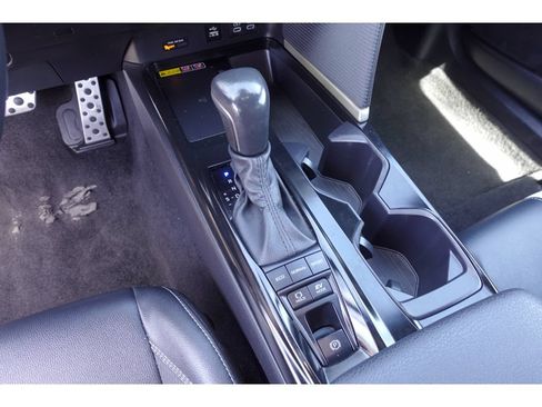 Used 2025 Toyota Camry SE FWD image 17