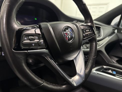 Used 2024 Buick Enclave Premium image 33