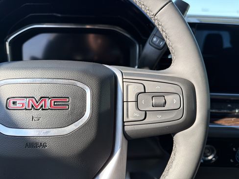 Certified 2023 GMC Sierra 1500 Elevation image 11