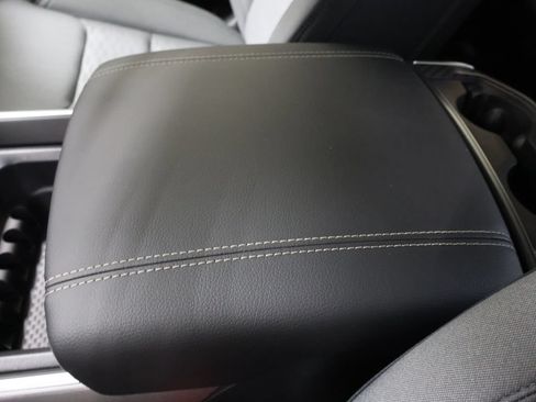 New 2026 RAM 1500 4x4 Crew Cab image 23