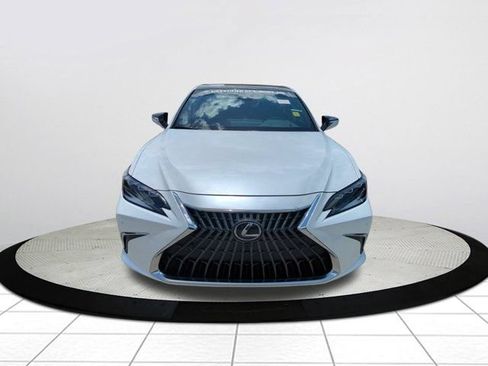 Certified 2025 Lexus ES 350 Ultra Luxury w/ Accessory Package (Z2) FWD image 8