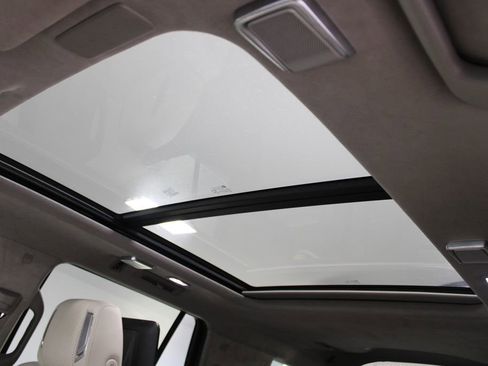 Used 2021 Cadillac Escalade Premium Luxury Platinum w/ Heavy-Duty Trailer Package image 62