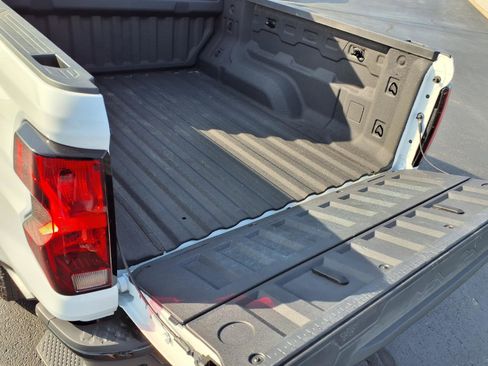 Used 2024 Chevrolet Colorado W/T w/ Technology Package image 26