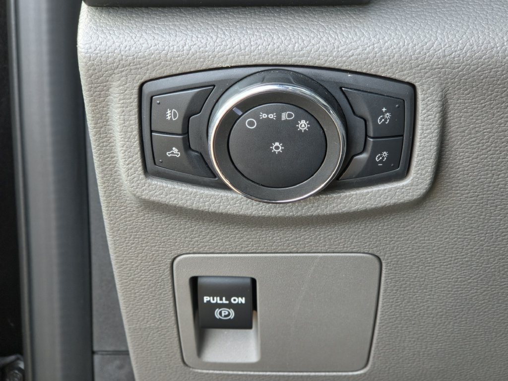 Used 2020 Ford F150 XL w/ Equipment Group 101A Mid RWD image 23