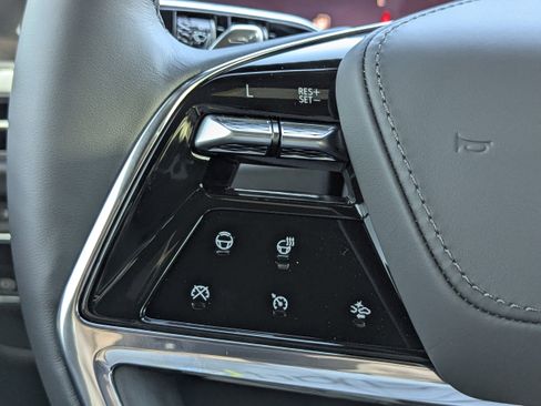 New 2025 Cadillac Escalade Sport Platinum w/ LPO, ONYX Package image 42