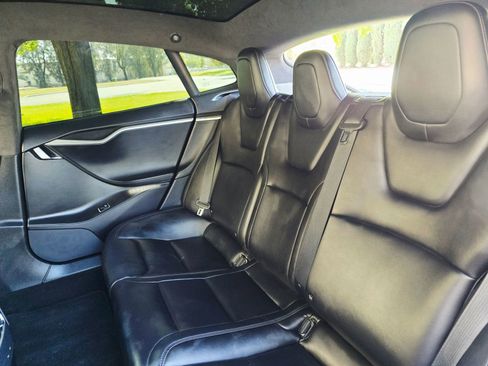 Used 2018 Tesla Model S 75D image 34
