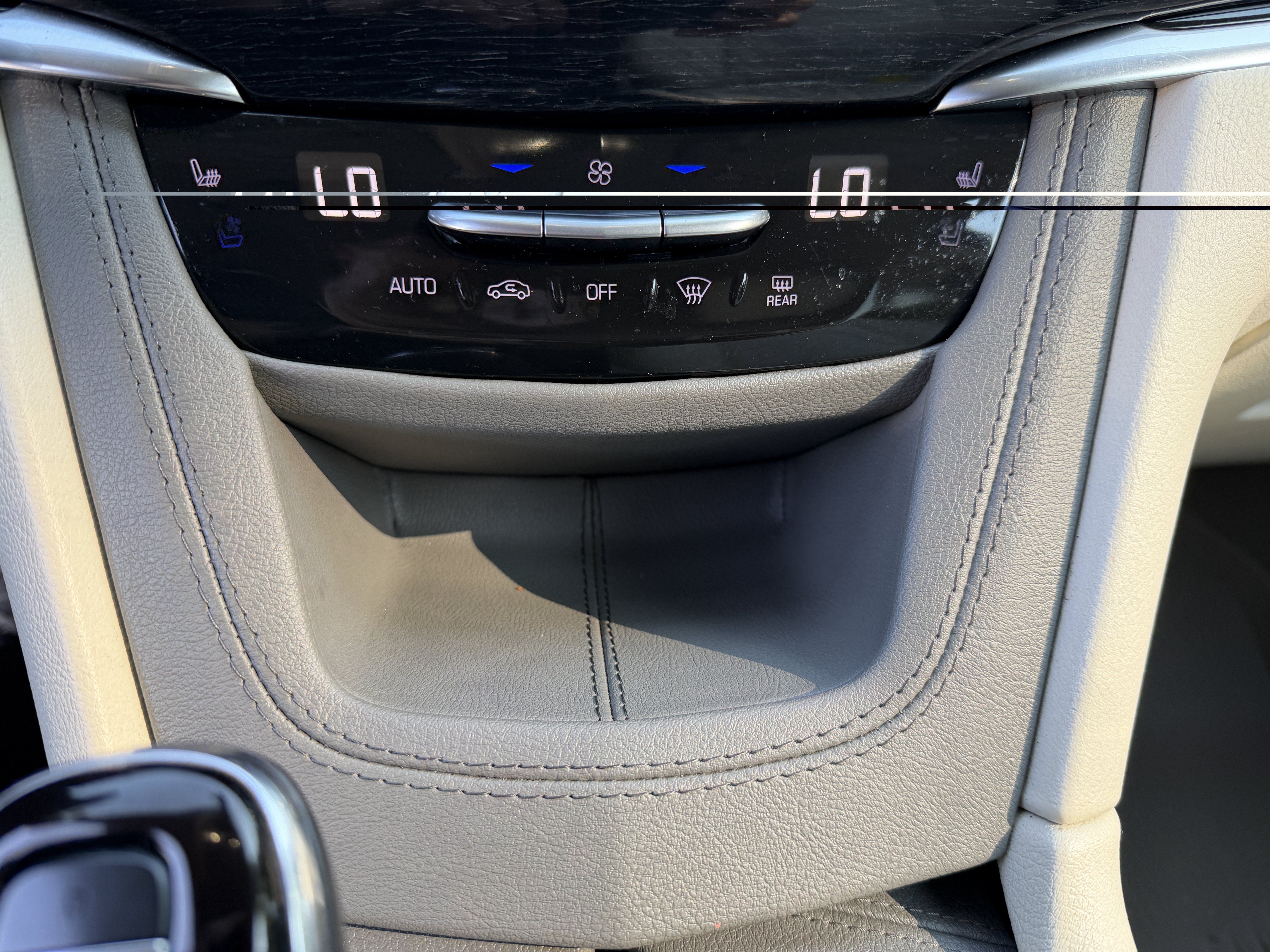 Used 2024 Cadillac XT6 Premium Luxury w/ LPO, Floor Liner Package AWD/4WD image 13