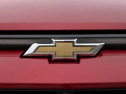 New 2026 Chevrolet Equinox EV LT image 17