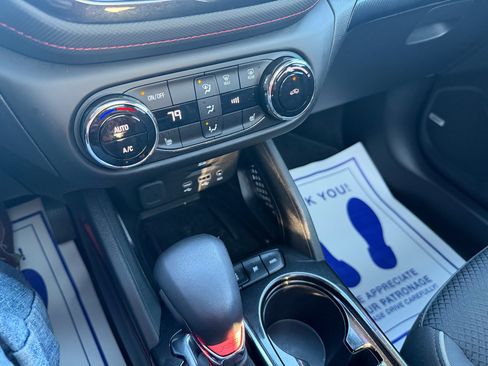 Used 2023 Chevrolet TrailBlazer RS w/ Sun and Liftgate Package image 19