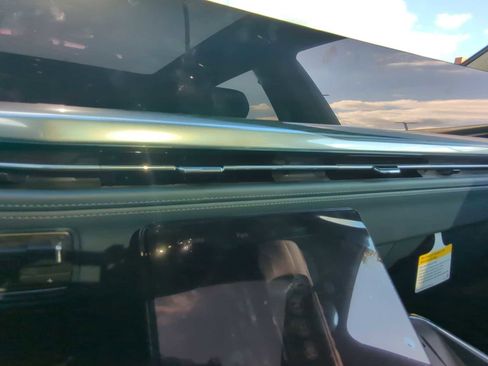 New 2025 Cadillac Escalade IQ Luxury 2 image 18