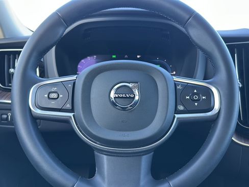 Used 2022 Volvo XC60 T8 Inscription Expression w/ Advanced Package image 26