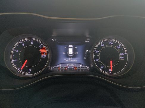 Used 2019 Jeep Cherokee Limited FWD image 23