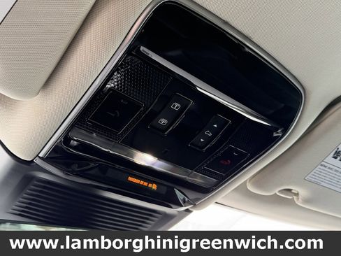 Used 2022 Land Rover Range Rover SE image 39