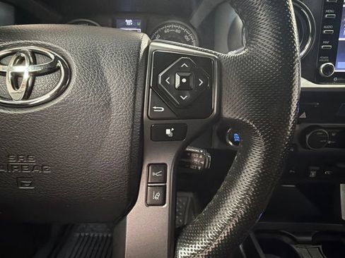 Used 2021 Toyota Tacoma TRD Sport w/ Technology Package AWD/4WD image 16
