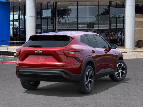New 2026 Chevrolet Trax RS FWD image 4