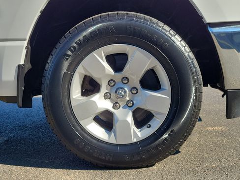 Used 2023 RAM 1500 Big Horn AWD/4WD image 5