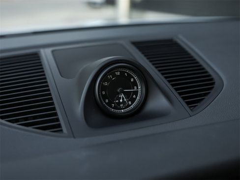 Used 2024 Porsche Macan S image 22