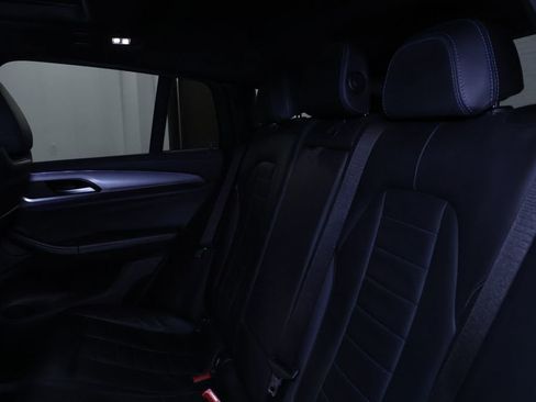 Used 2019 BMW X4 M40i w/ Premium Package image 17